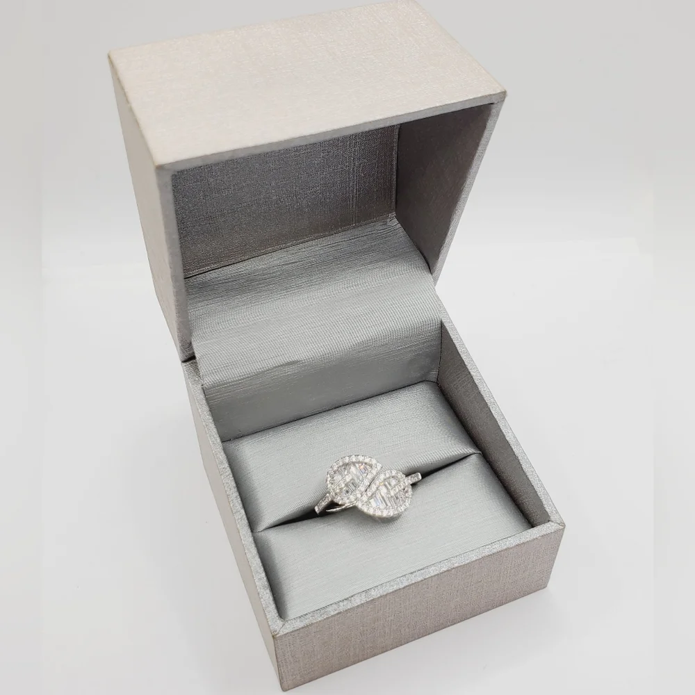 White Diamond Simulants 925 Sterling Silver Ring